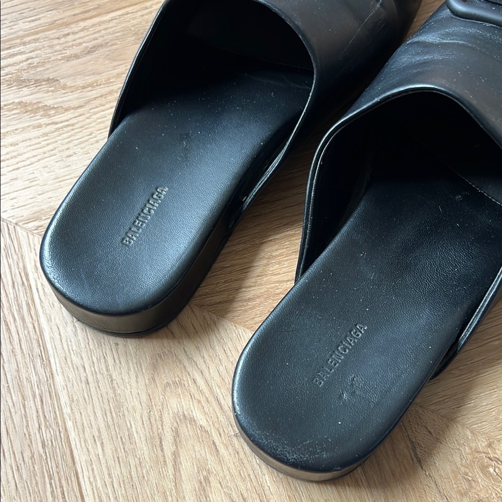 Balenciaga BB Cosy Black Leather Mules 36 - Picture 12 of 16